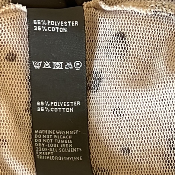 Lilith sheer mesh stretch dot shirt. Easily fits small/medium wearer size S/38 - Picture 5 of 8